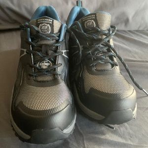 Sketchers slip resistant shoe